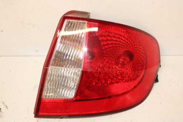 FEU ARRIERE DROIT HYUNDAI GETZ 10/2005-8/2009 - Vue 1